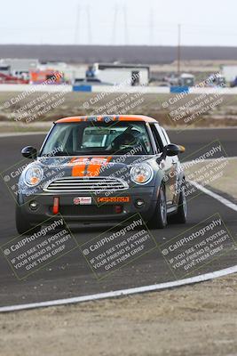 media/Jan-25-2025-CalClub SCCA (Sat) [[03c98a249e]]/Race 5/